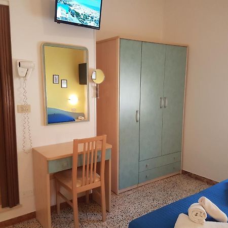 Hotel Villa Ersilia Rimini B&B Экстерьер фото