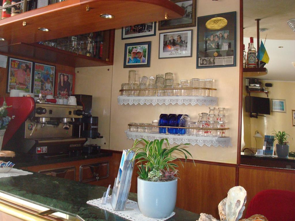Hotel Villa Ersilia Rimini B&B Экстерьер фото