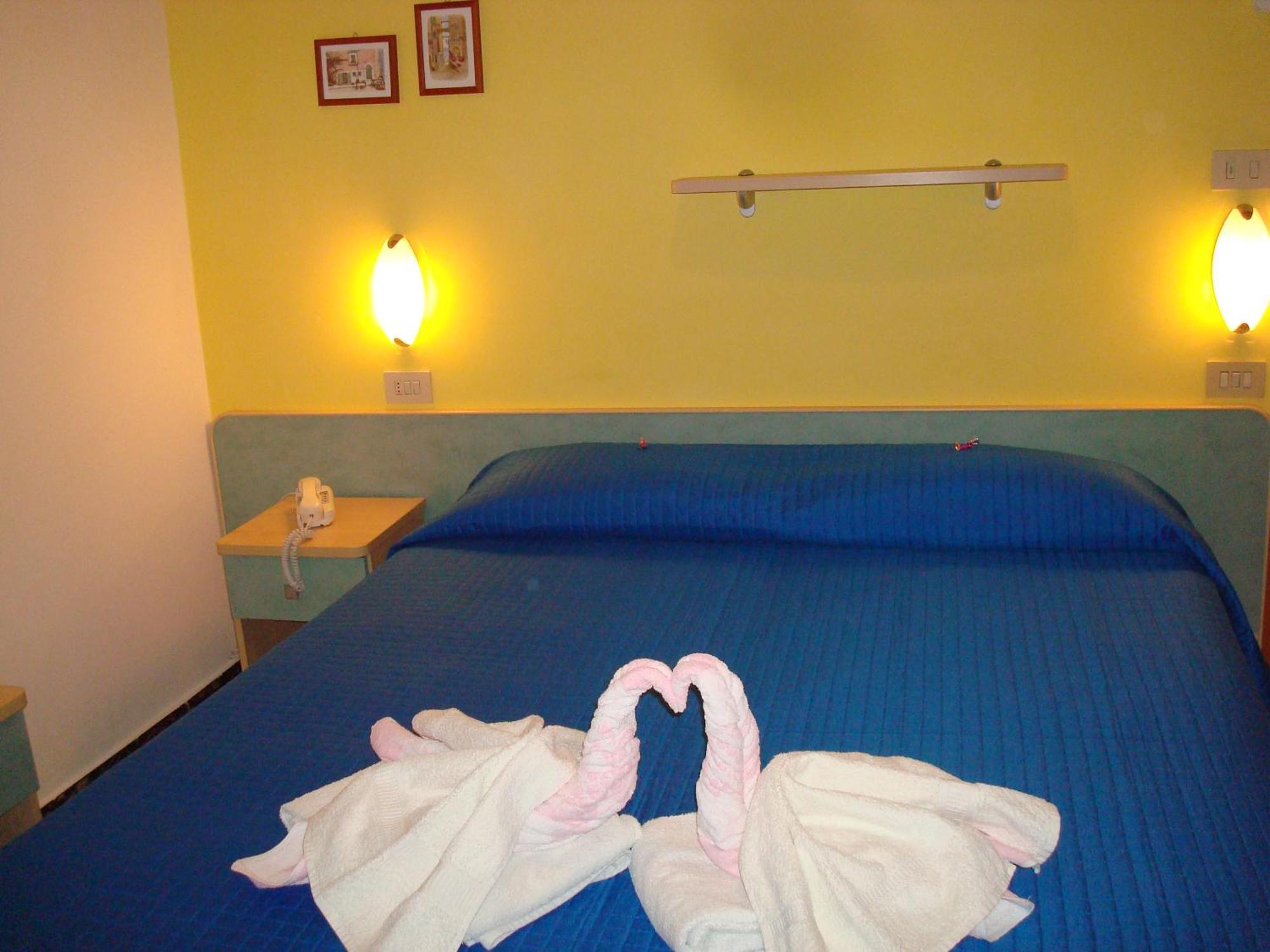Hotel Villa Ersilia Rimini B&B Экстерьер фото