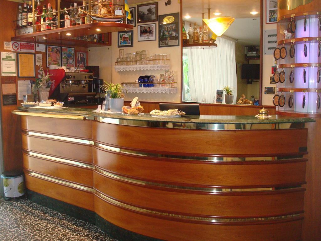 Hotel Villa Ersilia Rimini B&B Экстерьер фото