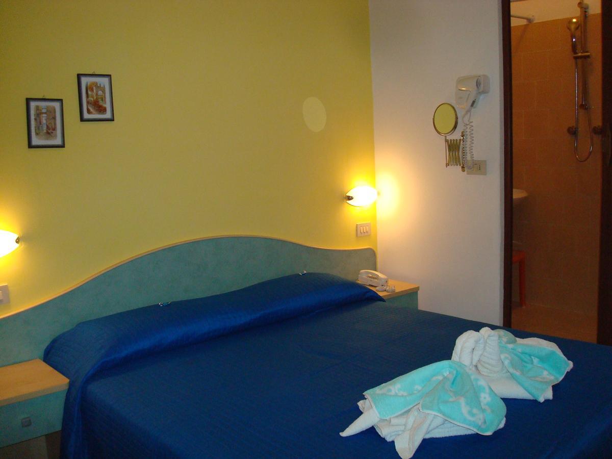 Hotel Villa Ersilia Rimini B&B Экстерьер фото